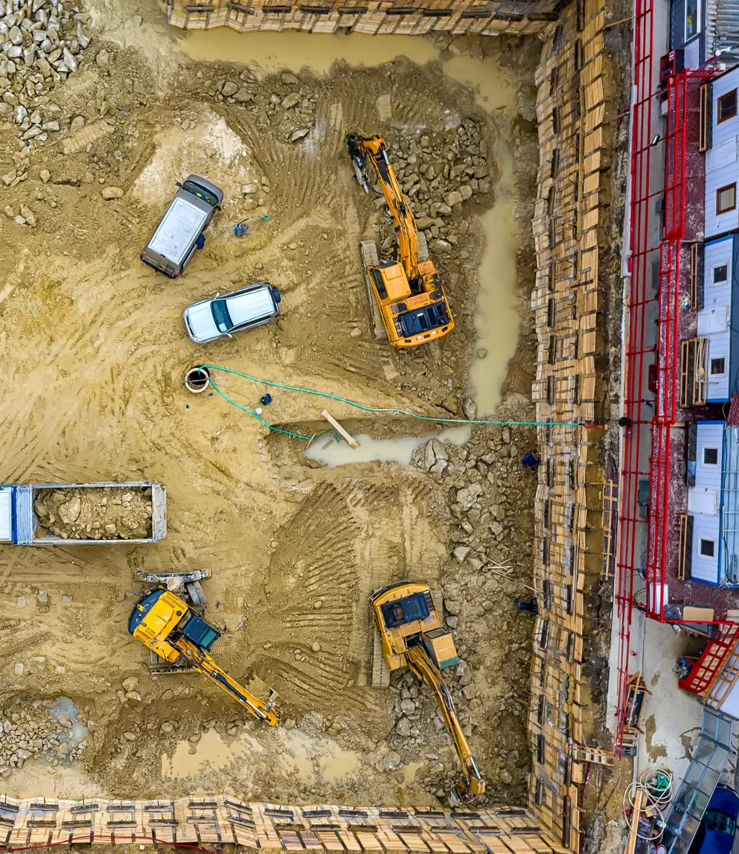 AB Security Solutions videonovērošana - mūsdienīga drošības sistēmas sastāvdaļa, kas ļauj uzlabot reaģēšanas laiku un efektivitāti, kā arī nodrošina nepārtrauktu apsardzes klātbūtni objektā pat attālināti.